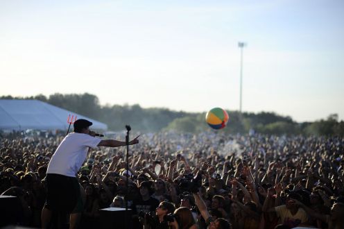 Performer in front of the crowd at Soundset