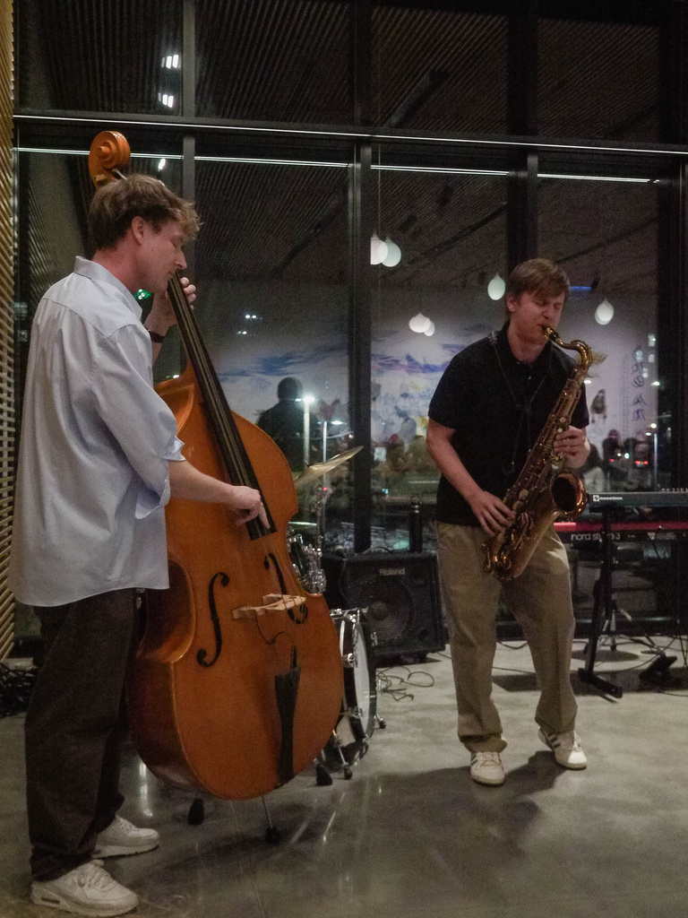 Ben Banta Trio performing, upright bass and saxophone 